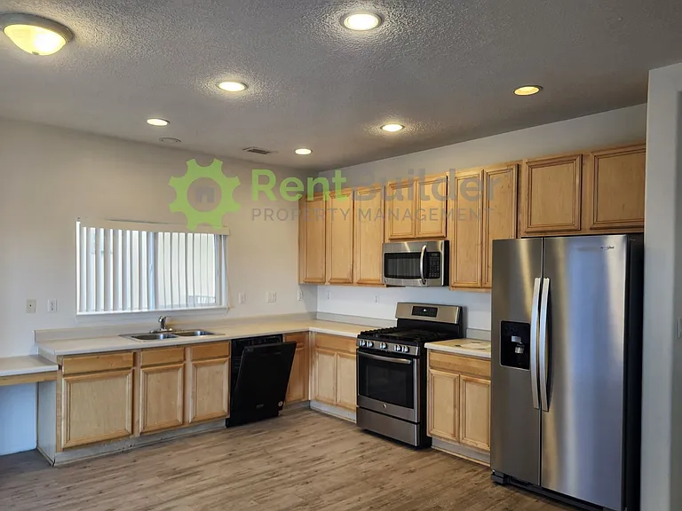 3540 Clear Creek Rd NE — Photo 2