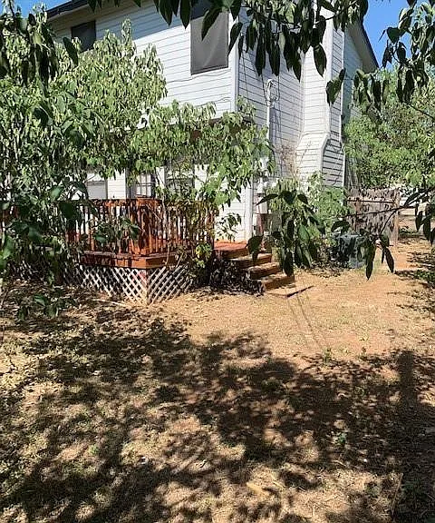 503 Cypress Ln — Photo 12