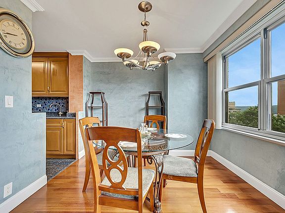 5th image of 555 Kappock St APT 9J