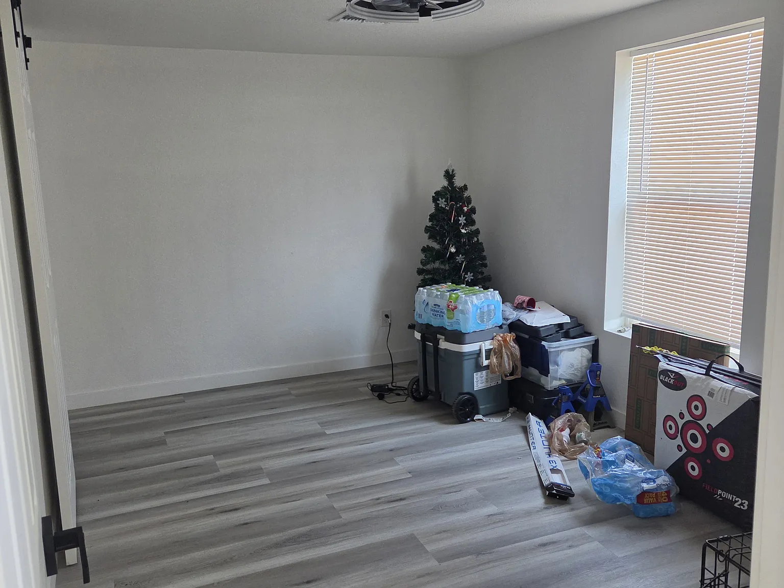 4 bed, $800 — Photo 2
