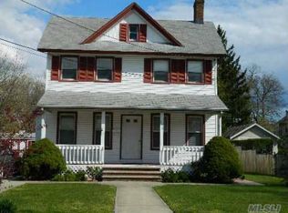 182 Rocklyn Ave, Lynbrook, NY