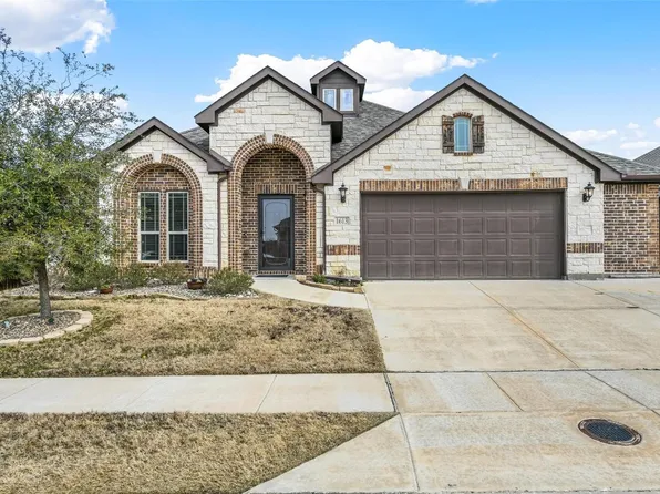 1613 Silver Ln, Aubrey, TX 76227