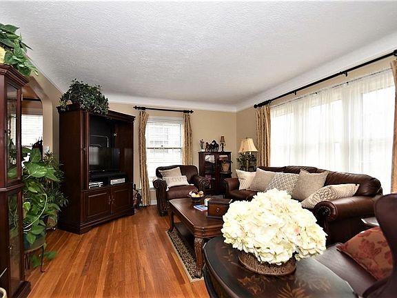 5th image of 3489 Raymont Blvd