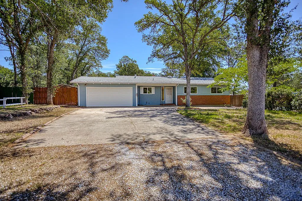 3523 Anthony St photo 1