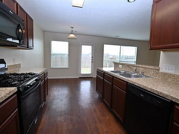 5th image of 15431 Bammel Oaks Ct