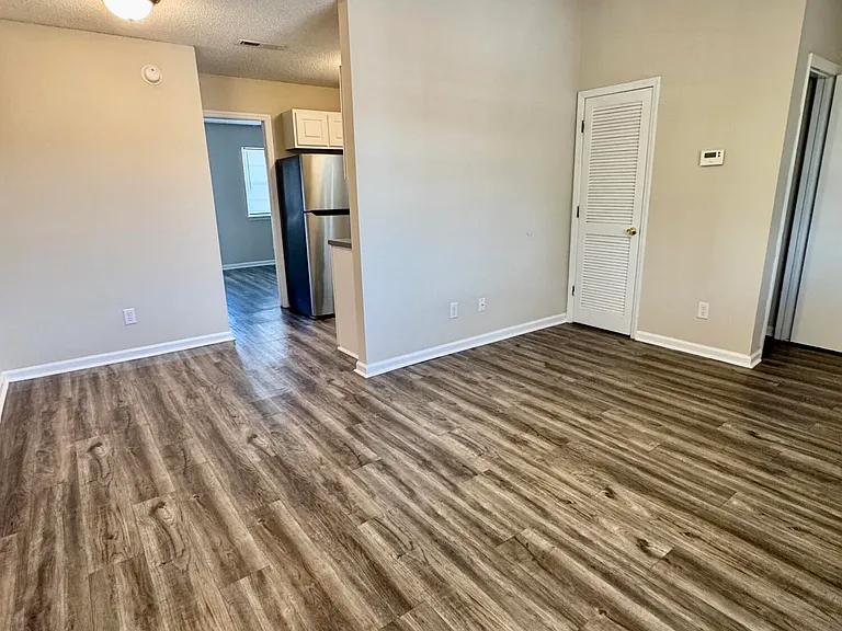 1293 Park West Dr #9 — Photo 5