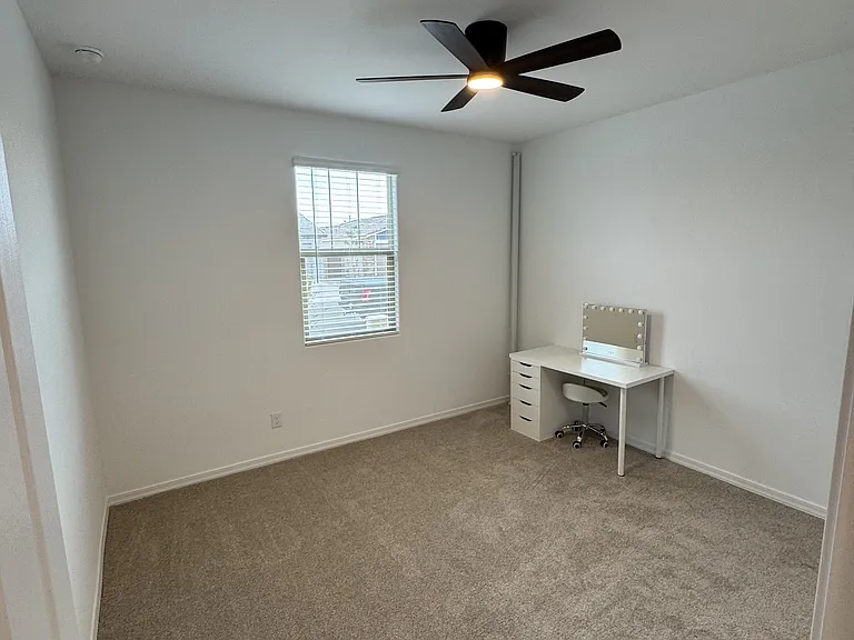 643 W Riparian Dr — Photo 21