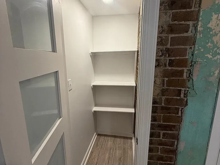 24 Marshall Ave #3 — Photo 4