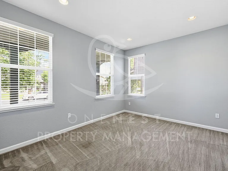 611 Open Range Ln — Photo 15