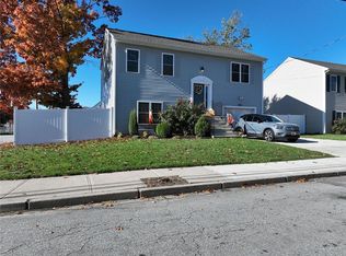 223 Crescent Ave, Cranston, RI 02910