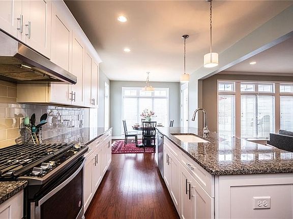 4th image of 115 Overbrook Dr