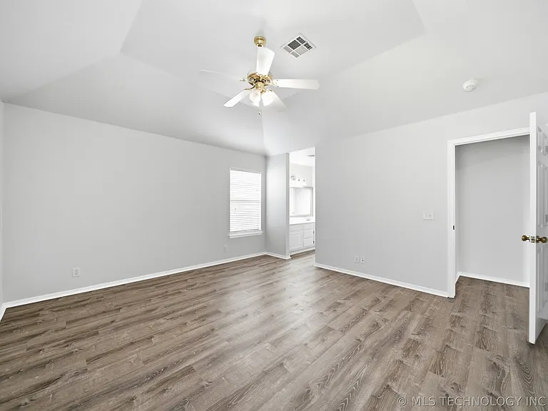 1217 W 117th Ct S — Photo 15