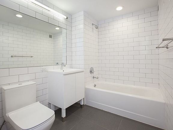 4th image of 331 E Houston St #5Z