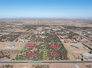 2 Rattlesnake Rd, Phelan, CA 92371