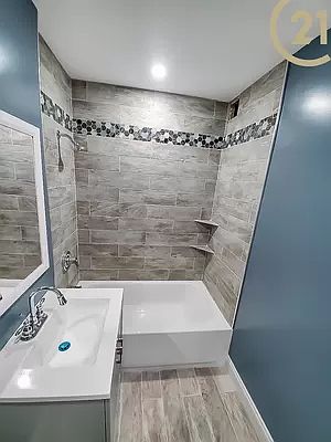 5th image of 2555 E 12th St APT 6E