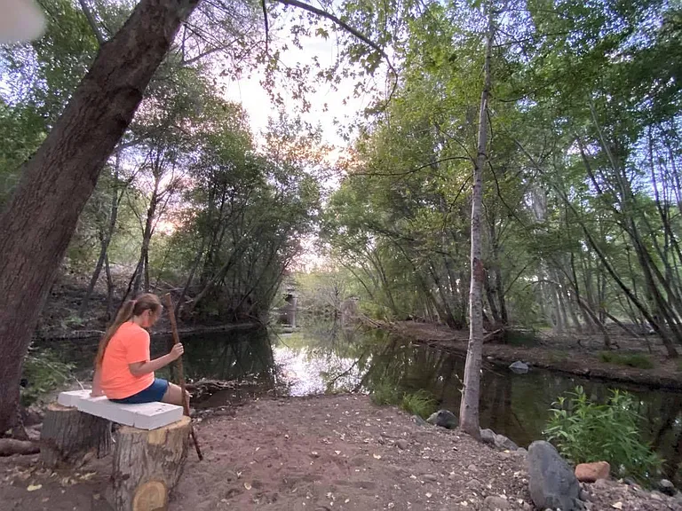 Under 5 minutes walk to creek