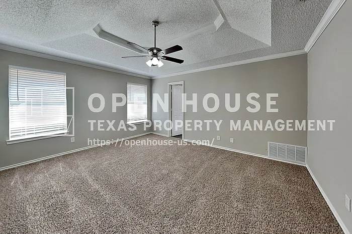 6880 Hickory Hollow Ln — Photo 10