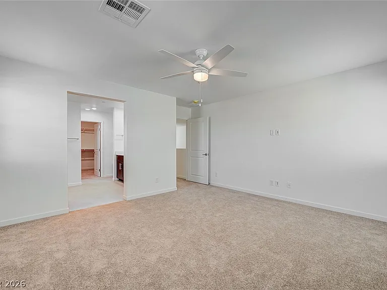 324 Lupton Ave — Photo 43