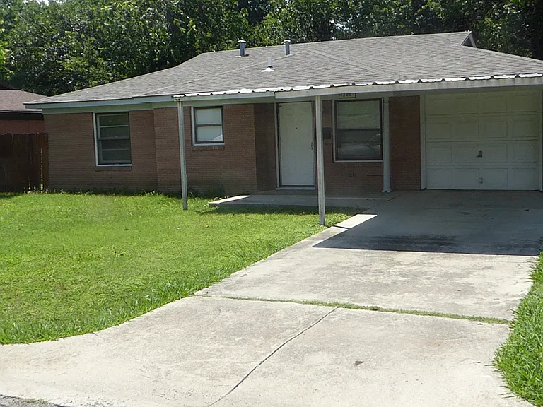 205 Worthy St — Photo 21