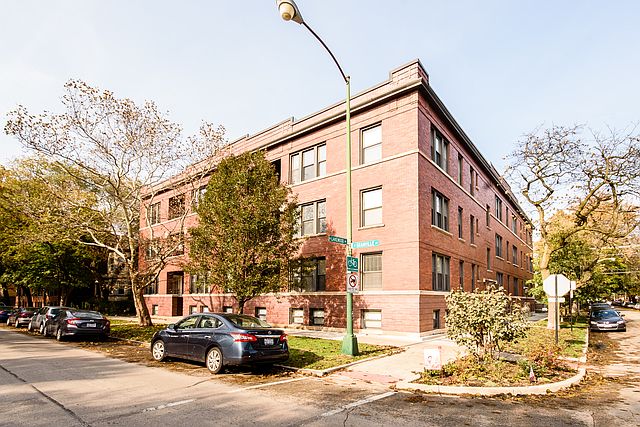 1st image of 1306 W Granville Ave #3