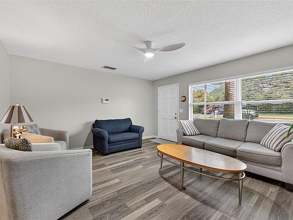 3rd image of 805 E 14TH AVENUE