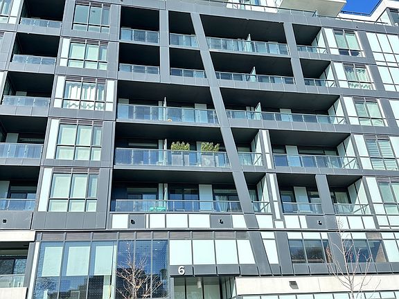 2nd image of 6 Greenbriar Rd #916