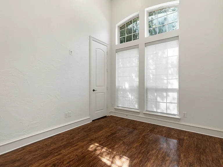 11292 Berkeley Hall Ln — Photo 22