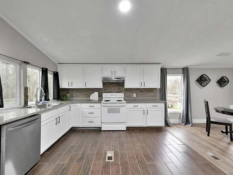 22603 Tuwa Rd — Photo 18