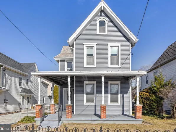 319 Taylor St, Riverside, NJ 08075