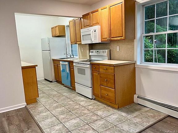 5th image of 29 Emma Ln