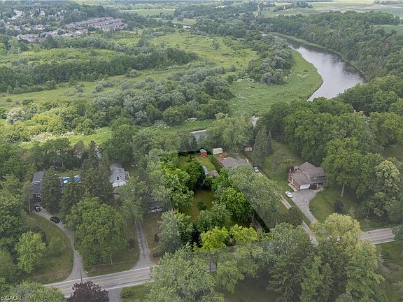 2nd image of 176 Riverbank Dr