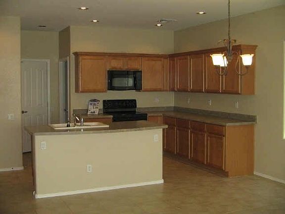 KITCHEN...A COOK'S DELIGHT!