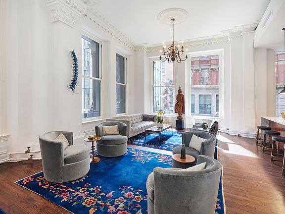 4th image of 145 Nassau St APT 2D