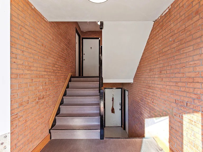 22645 Washington St #6 — Photo 14