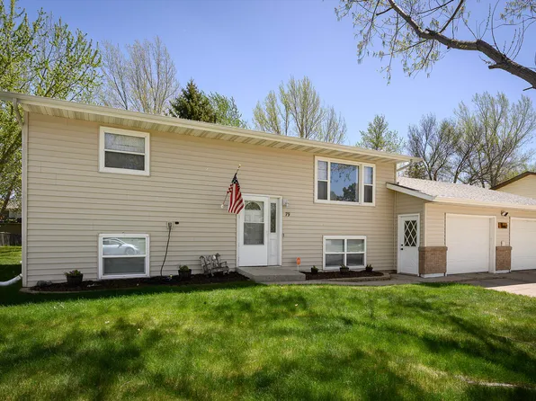 79 McDougall Dr, Lincoln, ND 58504