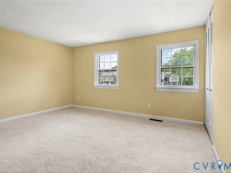 4704 Leadenhall Dr — Photo 28
