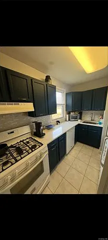 46 Winchester Ave #1C — Photo 2