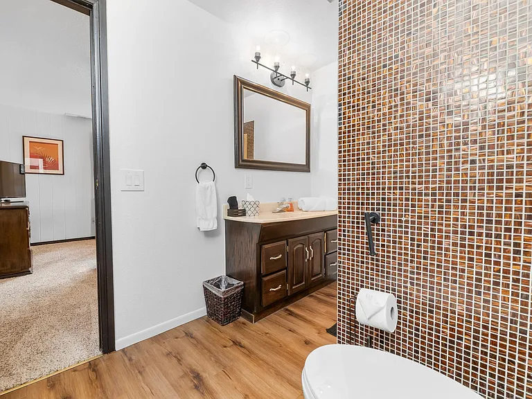 24166 Cresta Dr — Photo 35