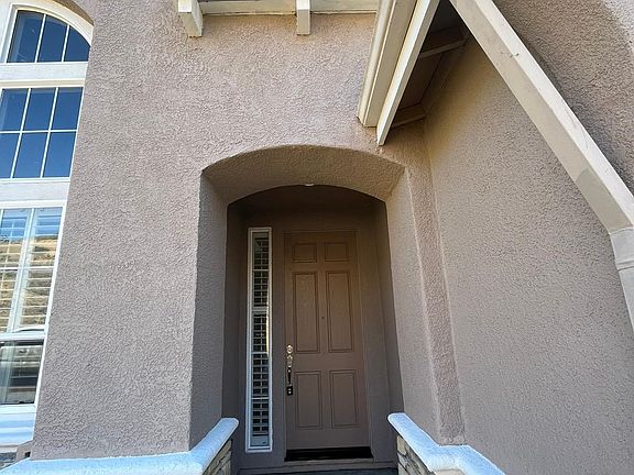 3rd image of 3072 Overlook Dr