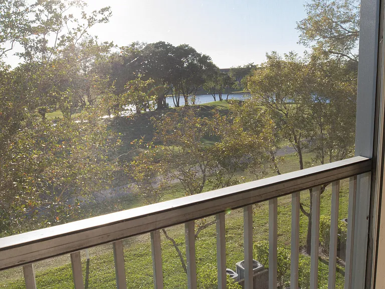 400 SW 134th Way #302F — Photo 29