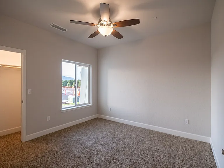 814 N Palm St — Photo 9