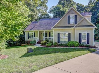 1004 Miss Daisy Ln, Kannapolis, NC 28083