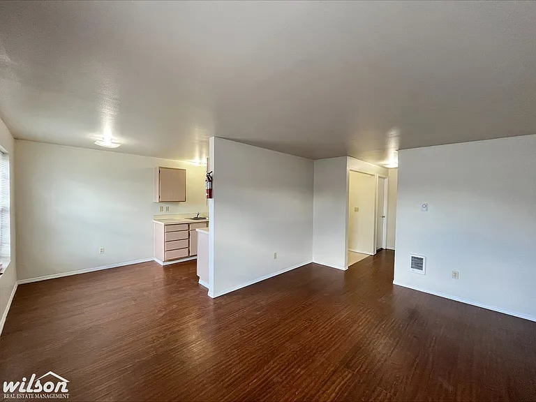 1318 Fairbanks Ave — Photo 14