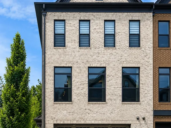 12277 Sweet Willow Ln, Fairfax, VA 22030