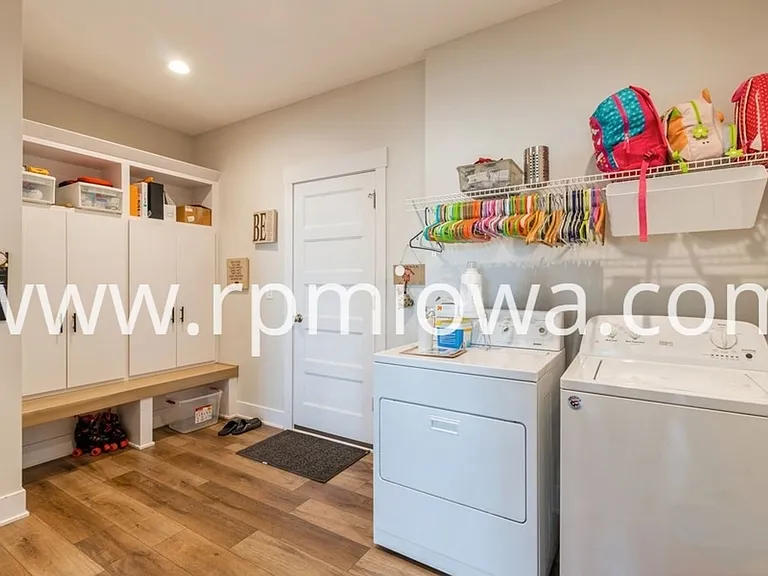 5901 NE Sherman Dr — Photo 13