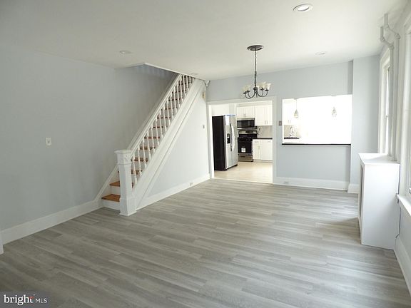 5th image of 4804 Princeton Ave