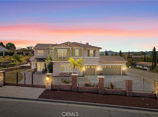 16517 Cheltenham Rd, Riverside, CA 92504