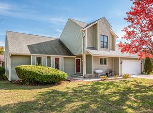 2693 Cedar Crest Dr, Columbus, IN 47203