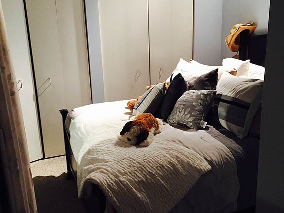 Bedroom Pic 1