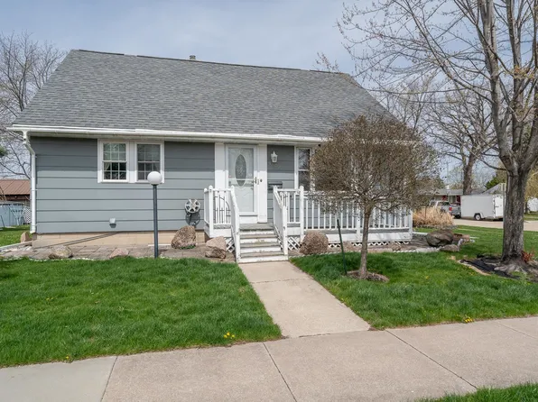 1502 Rush Ave, Oshkosh, WI 54902